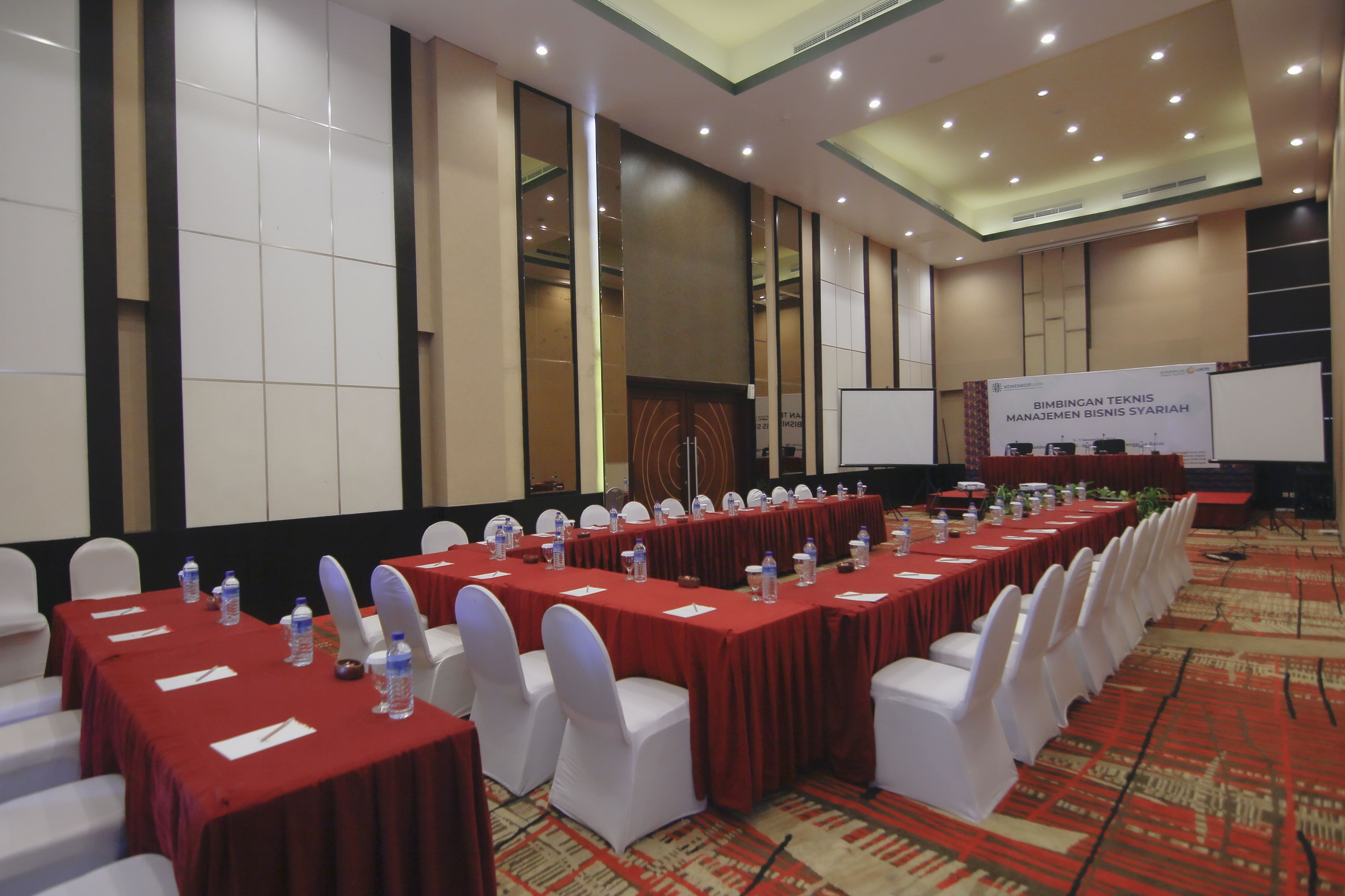 Garuda 2 Meeting Room
